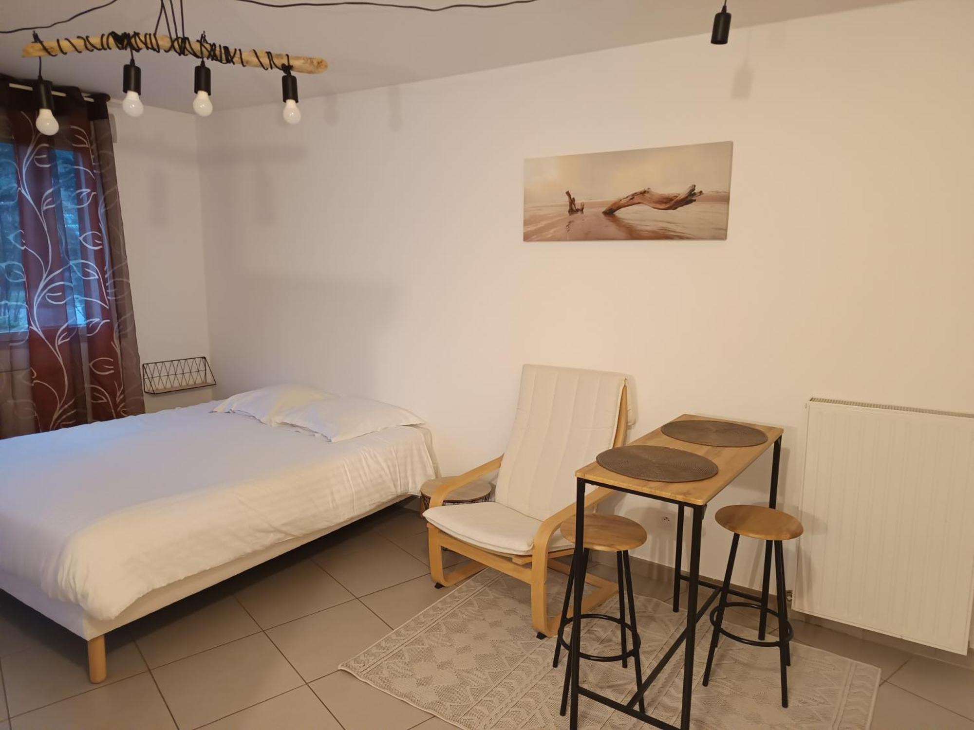 Villa'vi Lyon Est Chambres d'Hôtes Saint-Priest  Extérieur photo