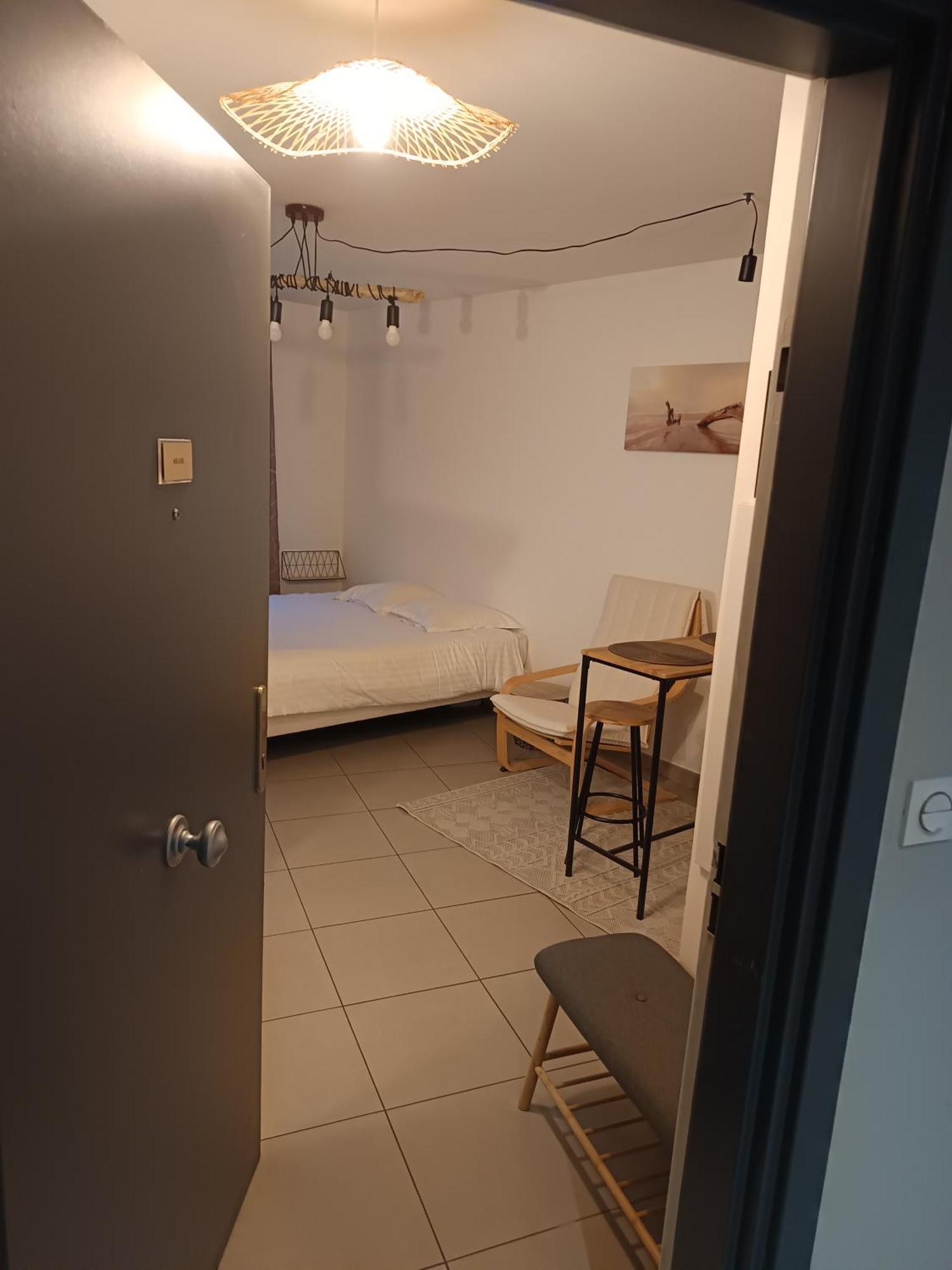 Villa'vi Lyon Est Chambres d'Hôtes Saint-Priest  Extérieur photo