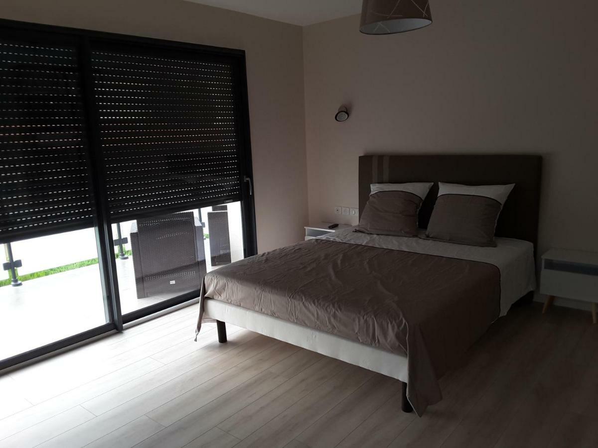 Villa'vi Lyon Est Chambres d'Hôtes Saint-Priest  Extérieur photo