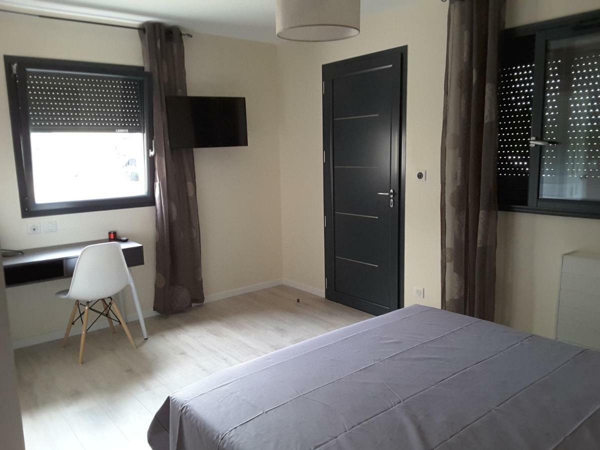 Villa'vi Lyon Est Chambres d'Hôtes Saint-Priest  Extérieur photo