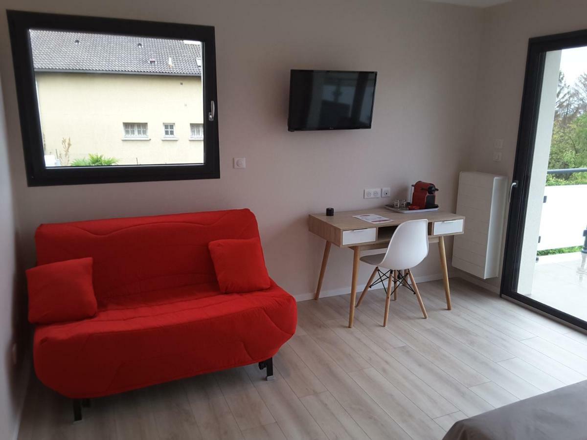 Villa'vi Lyon Est Chambres d'Hôtes Saint-Priest  Extérieur photo